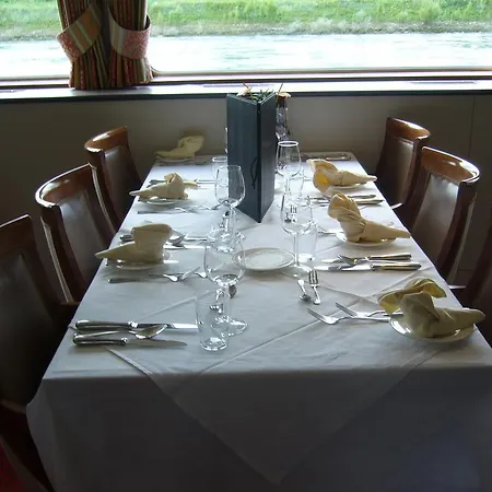 Fairtours Hotelschiff Rex Rheni *** Botel